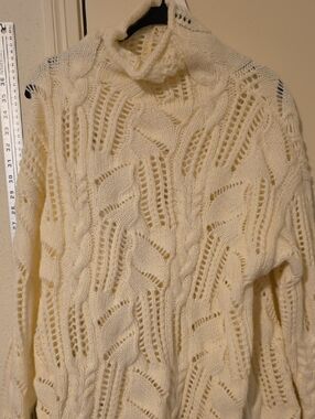 Turtleneck Cable Knit Sweater in Cream